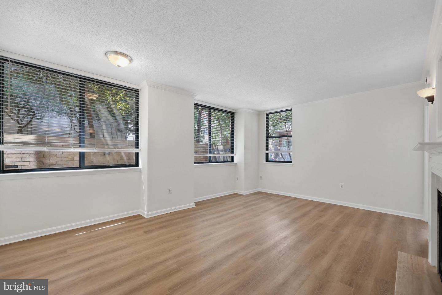 3830 9TH ST N #110W, ARLINGTON, Virginia 22203, 2 Bedrooms Bedrooms, ,2 BathroomsBathrooms,Residential,For sale,3830 9TH ST N #110W,VAAR2057670 MLS # VAAR2057670