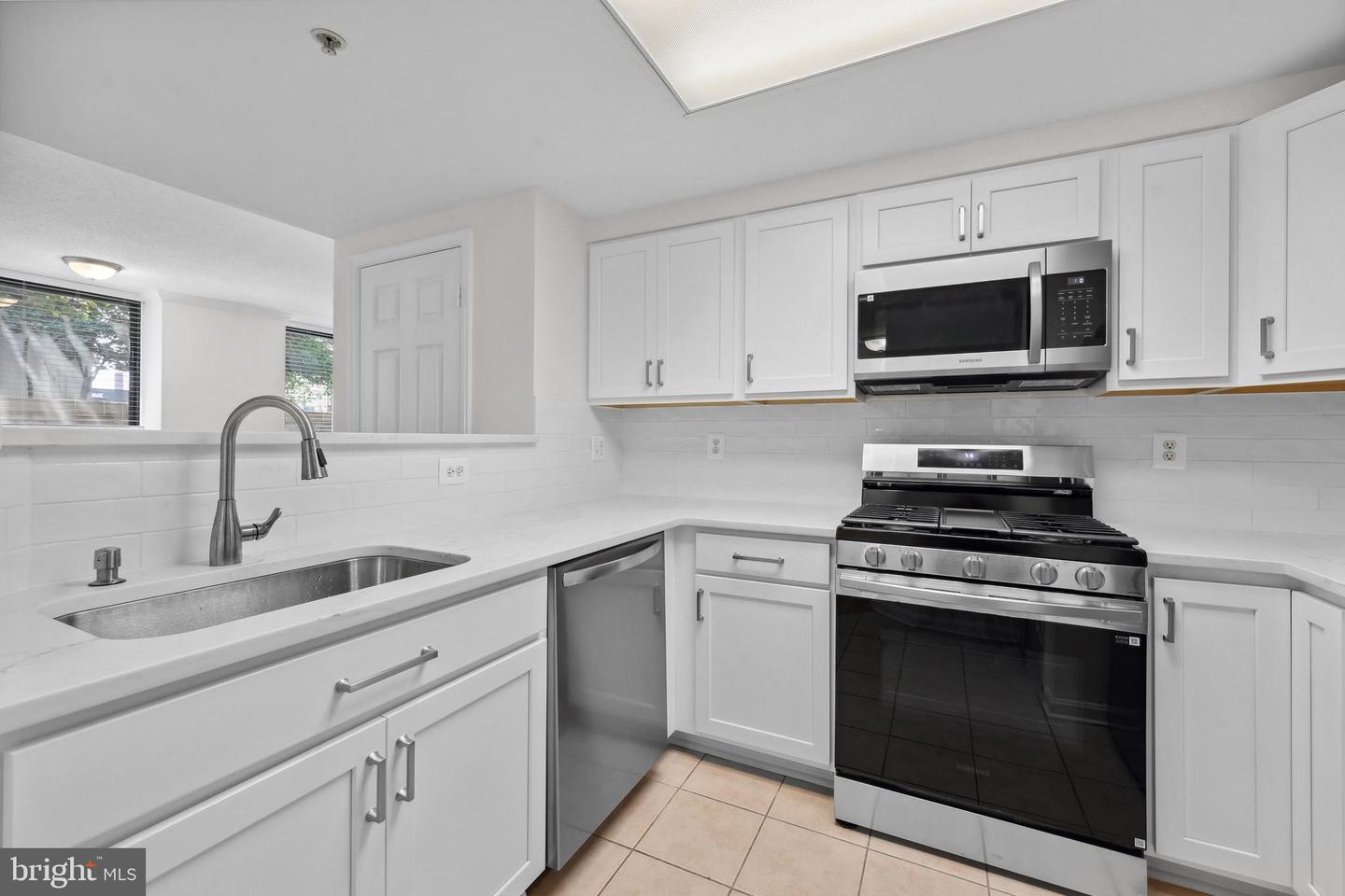 3830 9TH ST N #110W, ARLINGTON, Virginia 22203, 2 Bedrooms Bedrooms, ,2 BathroomsBathrooms,Residential,For sale,3830 9TH ST N #110W,VAAR2057670 MLS # VAAR2057670