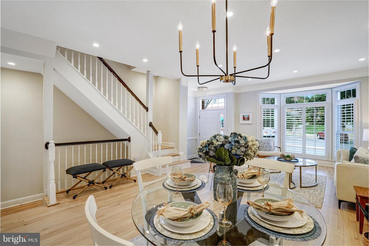 2171 N PIERCE ST N, ARLINGTON, Virginia 22209, 3 Bedrooms Bedrooms, ,3 BathroomsBathrooms,Residential,For sale,2171 N PIERCE ST N,VAAR2057916 MLS # VAAR2057916