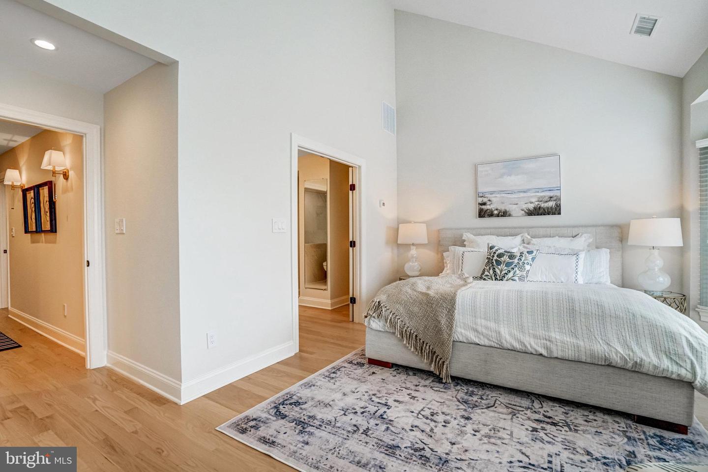 2171 N PIERCE ST N, ARLINGTON, Virginia 22209, 3 Bedrooms Bedrooms, ,3 BathroomsBathrooms,Residential,For sale,2171 N PIERCE ST N,VAAR2057916 MLS # VAAR2057916