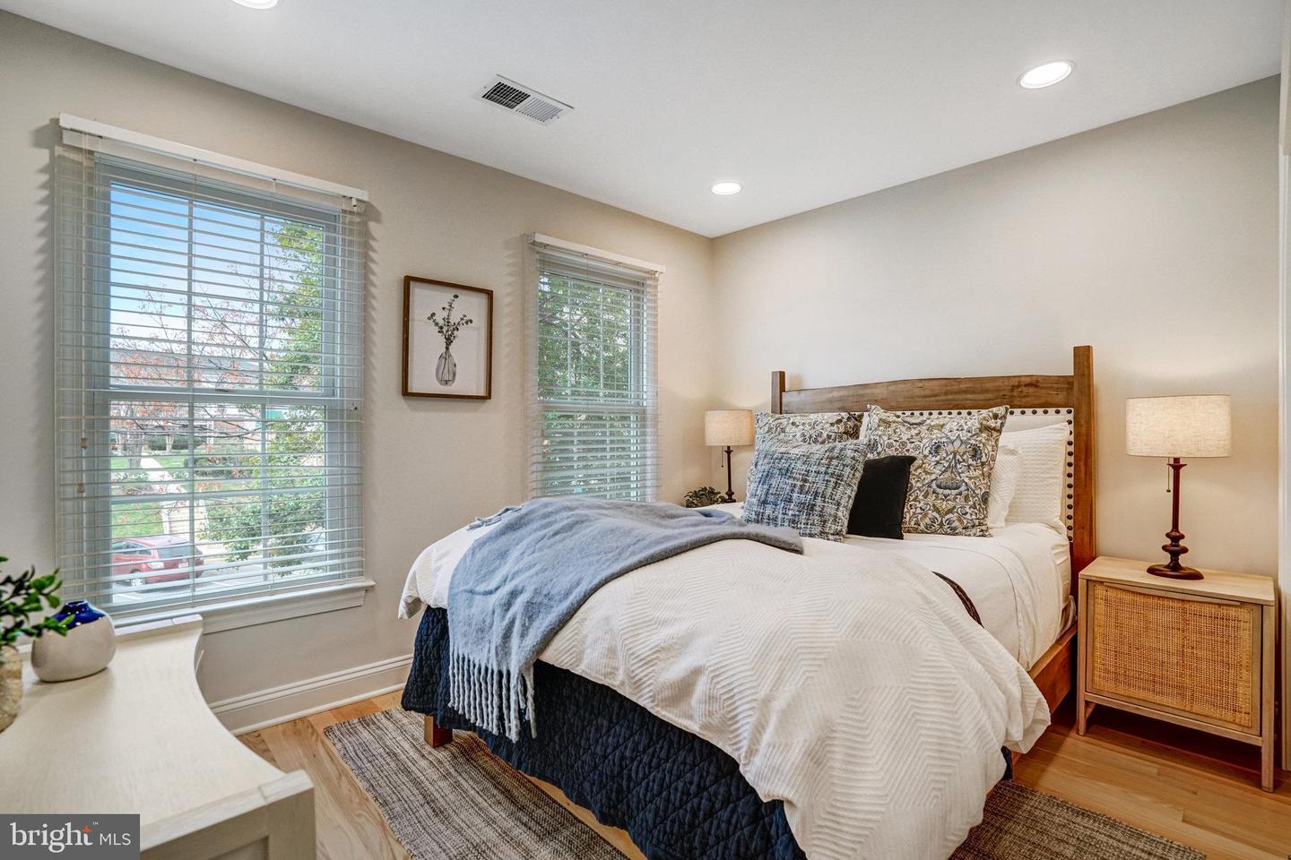 2171 N PIERCE ST N, ARLINGTON, Virginia 22209, 3 Bedrooms Bedrooms, ,3 BathroomsBathrooms,Residential,For sale,2171 N PIERCE ST N,VAAR2057916 MLS # VAAR2057916