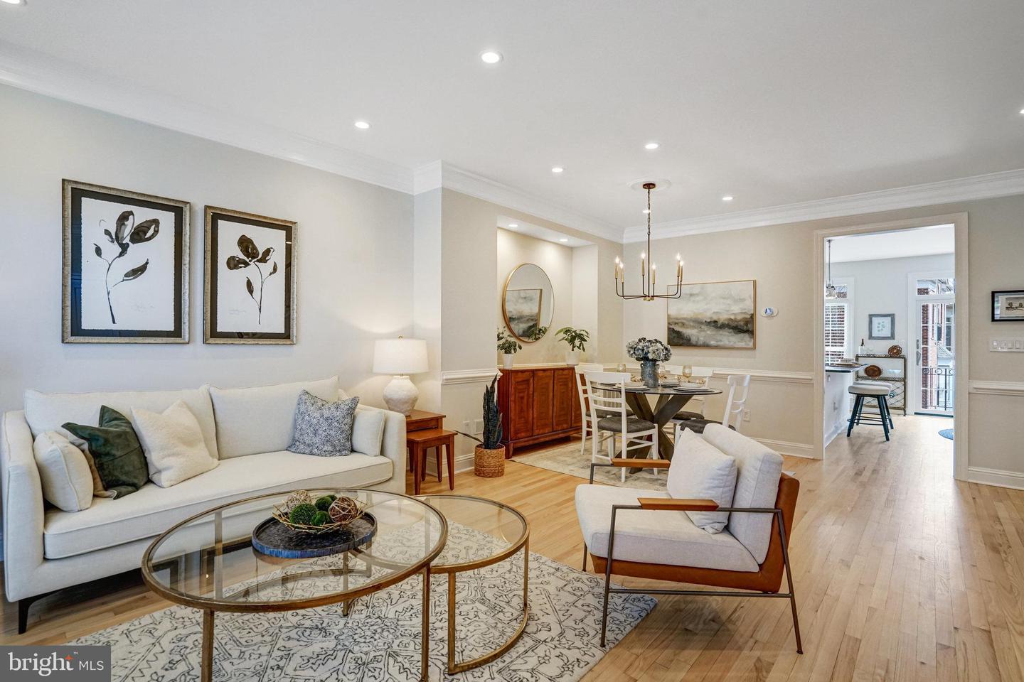 2171 N PIERCE ST N, ARLINGTON, Virginia 22209, 3 Bedrooms Bedrooms, ,3 BathroomsBathrooms,Residential,For sale,2171 N PIERCE ST N,VAAR2057916 MLS # VAAR2057916