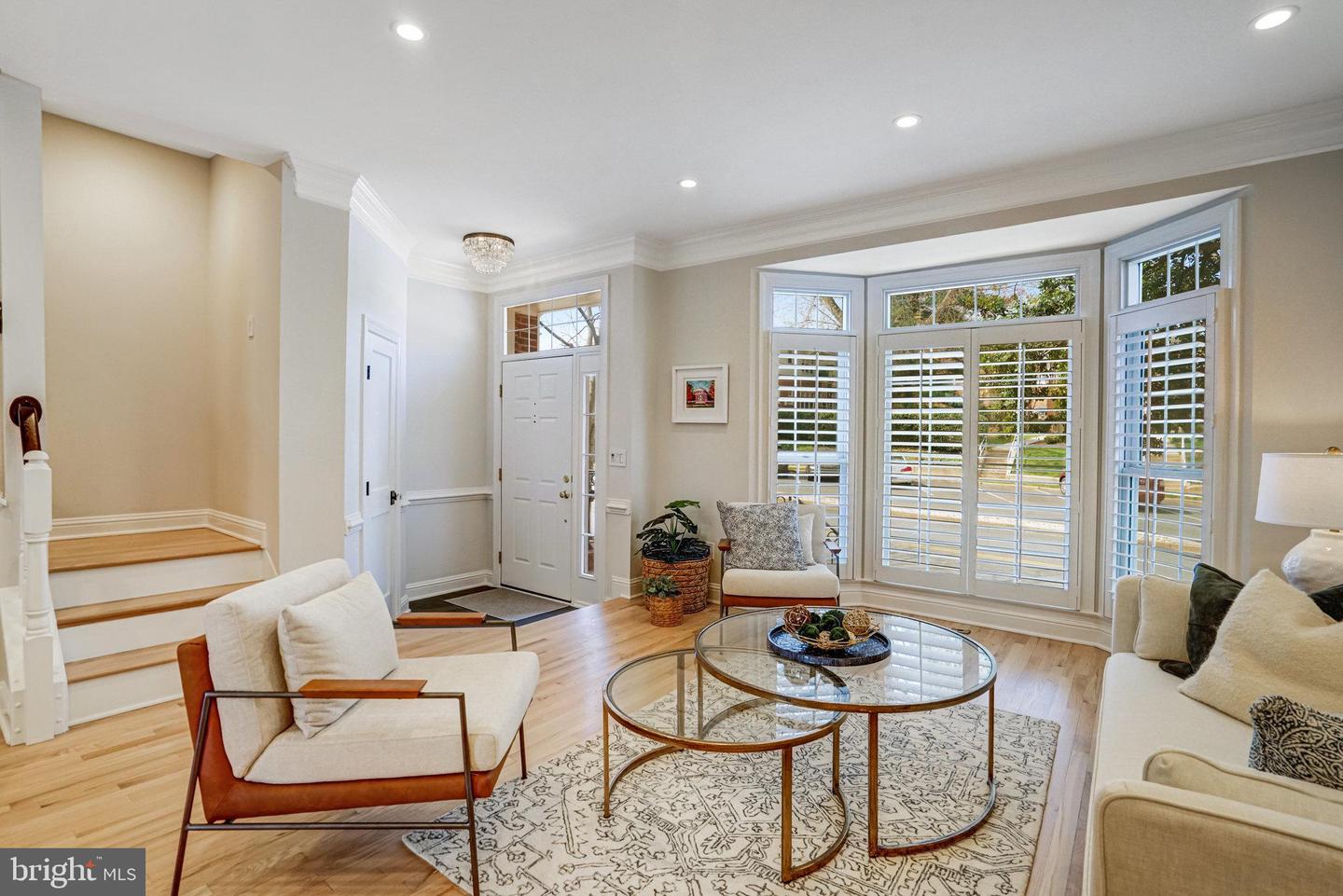 2171 N PIERCE ST N, ARLINGTON, Virginia 22209, 3 Bedrooms Bedrooms, ,3 BathroomsBathrooms,Residential,For sale,2171 N PIERCE ST N,VAAR2057916 MLS # VAAR2057916
