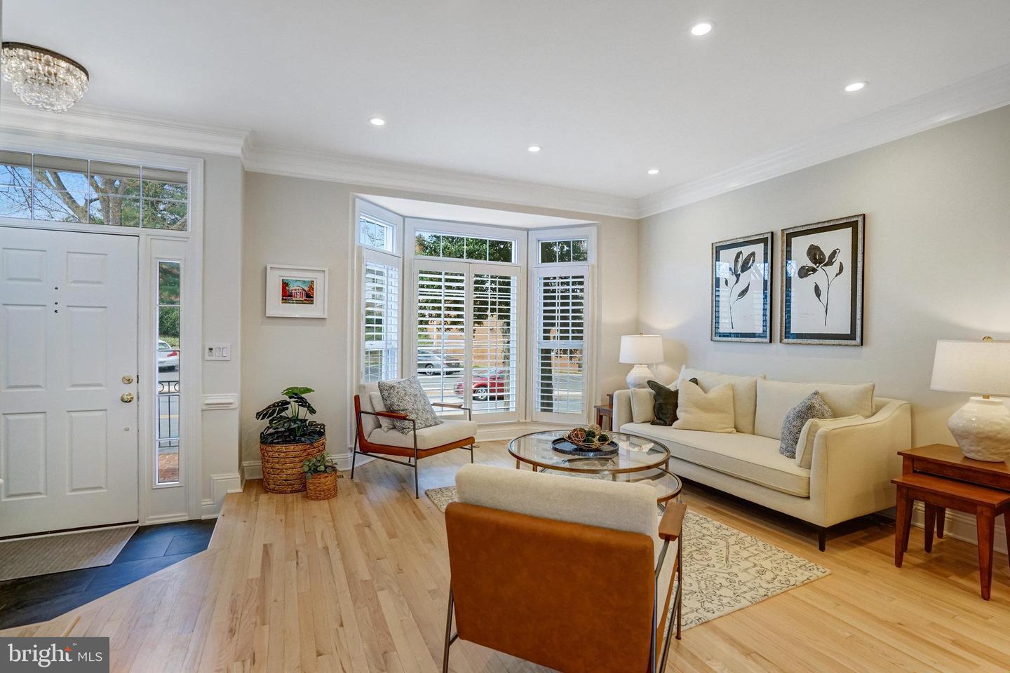 2171 N PIERCE ST N, ARLINGTON, Virginia 22209, 3 Bedrooms Bedrooms, ,3 BathroomsBathrooms,Residential,For sale,2171 N PIERCE ST N,VAAR2057916 MLS # VAAR2057916