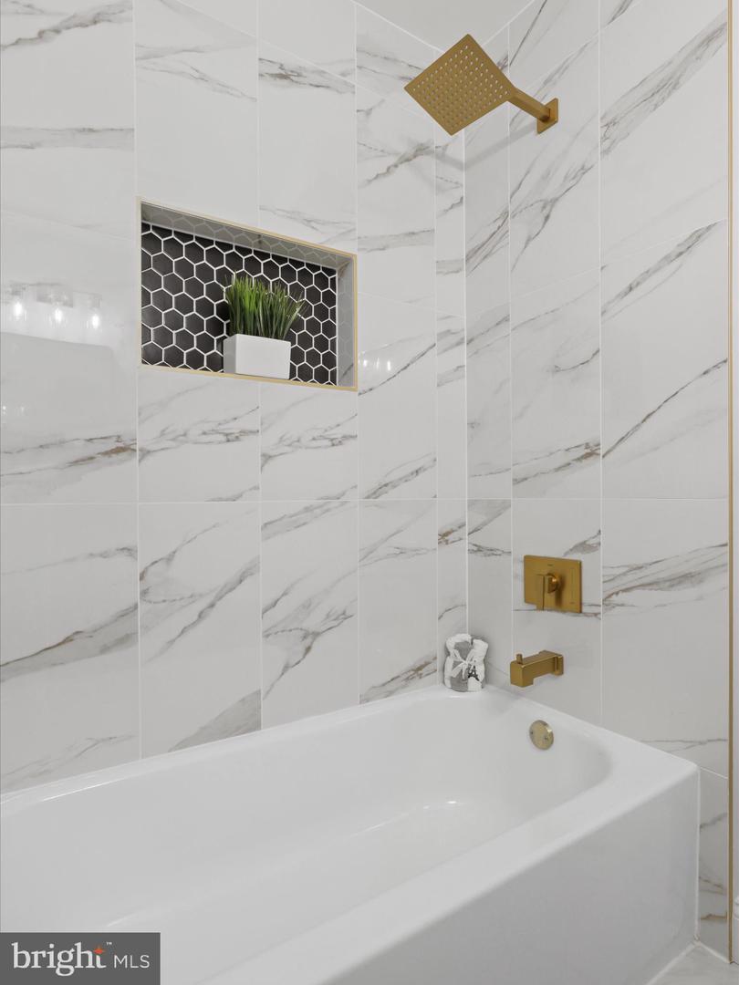 3416 SUNNY VIEW DR, ALEXANDRIA, Virginia 22309, 4 Bedrooms Bedrooms, ,3 BathroomsBathrooms,Residential,For sale,3416 SUNNY VIEW DR,VAFX2242122 MLS # VAFX2242122