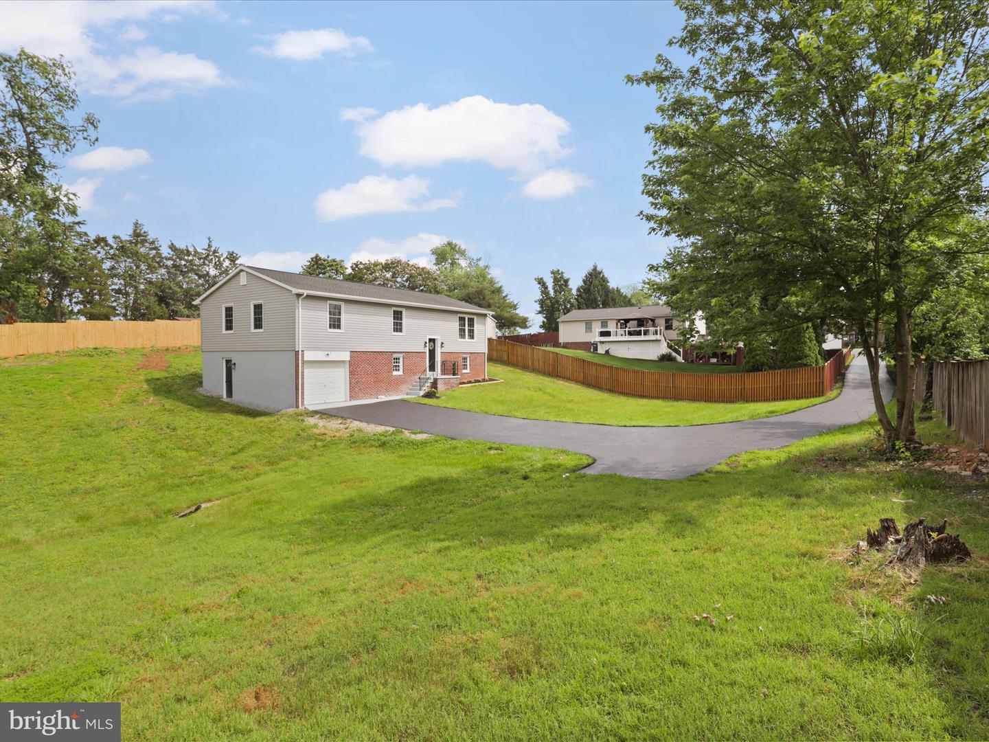 3416 SUNNY VIEW DR, ALEXANDRIA, Virginia 22309, 4 Bedrooms Bedrooms, ,3 BathroomsBathrooms,Residential,For sale,3416 SUNNY VIEW DR,VAFX2242122 MLS # VAFX2242122