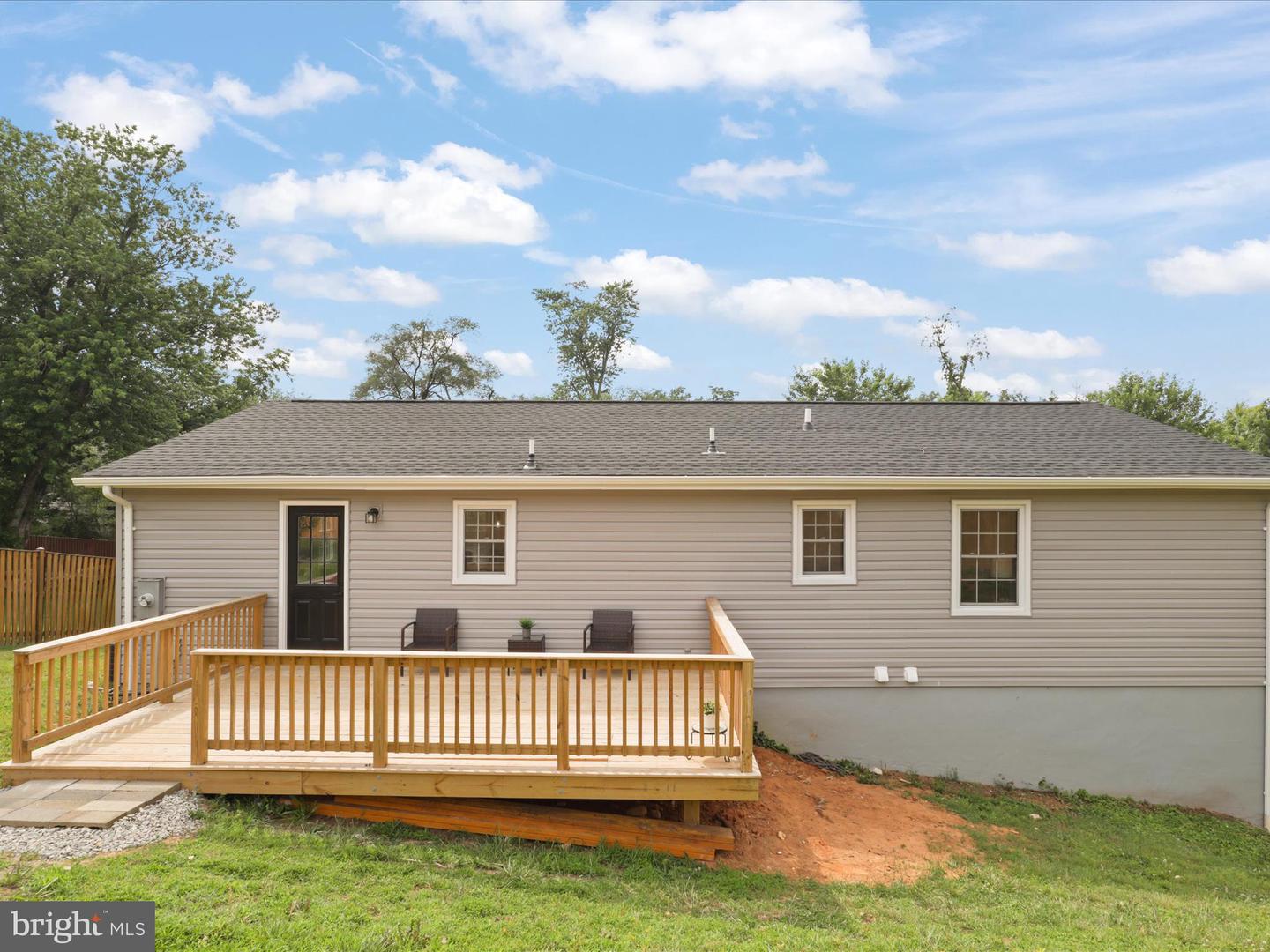 3416 SUNNY VIEW DR, ALEXANDRIA, Virginia 22309, 4 Bedrooms Bedrooms, ,3 BathroomsBathrooms,Residential,For sale,3416 SUNNY VIEW DR,VAFX2242122 MLS # VAFX2242122