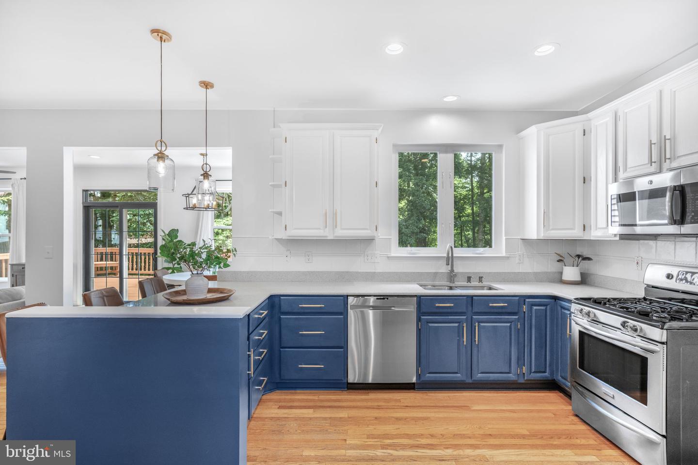 14519 PICKET OAKS RD, CENTREVILLE, Virginia 20121, 4 Bedrooms Bedrooms, ,2 BathroomsBathrooms,Residential,For sale,14519 PICKET OAKS RD,VAFX2242288 MLS # VAFX2242288