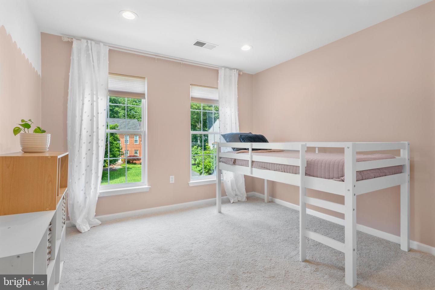 14519 PICKET OAKS RD, CENTREVILLE, Virginia 20121, 4 Bedrooms Bedrooms, ,2 BathroomsBathrooms,Residential,For sale,14519 PICKET OAKS RD,VAFX2242288 MLS # VAFX2242288