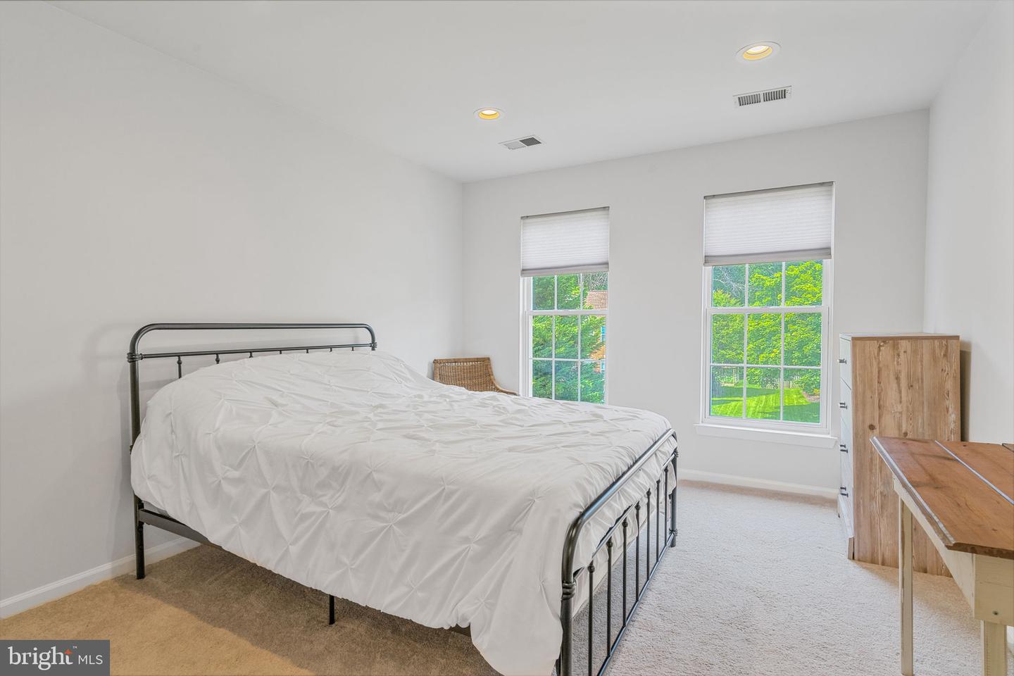 14519 PICKET OAKS RD, CENTREVILLE, Virginia 20121, 4 Bedrooms Bedrooms, ,2 BathroomsBathrooms,Residential,For sale,14519 PICKET OAKS RD,VAFX2242288 MLS # VAFX2242288