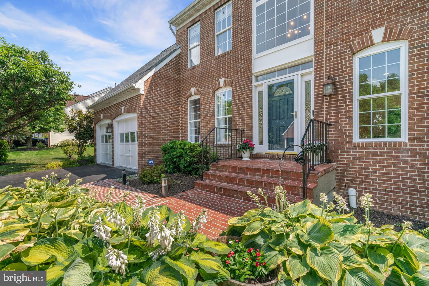 14519 PICKET OAKS RD, CENTREVILLE, Virginia 20121, 4 Bedrooms Bedrooms, ,2 BathroomsBathrooms,Residential,For sale,14519 PICKET OAKS RD,VAFX2242288 MLS # VAFX2242288