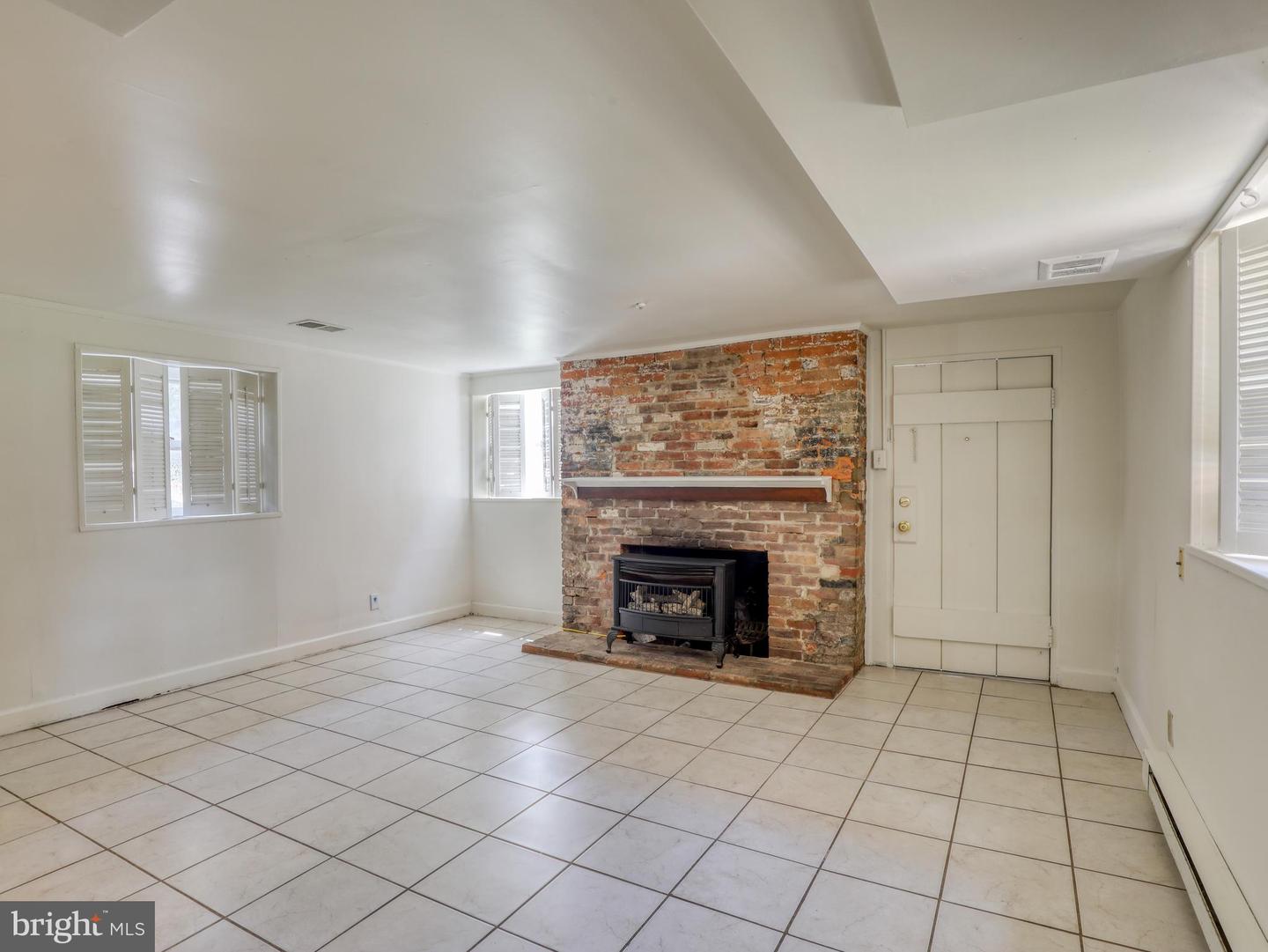 103 N CHURCH ST, BERRYVILLE, Virginia 22611, 4 Bedrooms Bedrooms, ,4 BathroomsBathrooms,Residential,For sale,103 N CHURCH ST,VACL2003766 MLS # VACL2003766