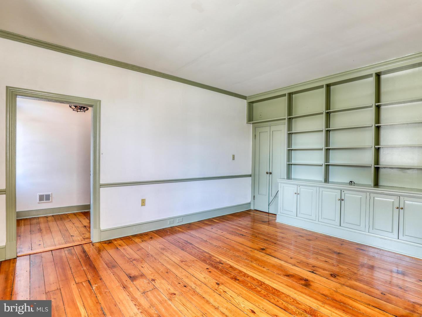 103 N CHURCH ST, BERRYVILLE, Virginia 22611, 4 Bedrooms Bedrooms, ,4 BathroomsBathrooms,Residential,For sale,103 N CHURCH ST,VACL2003766 MLS # VACL2003766