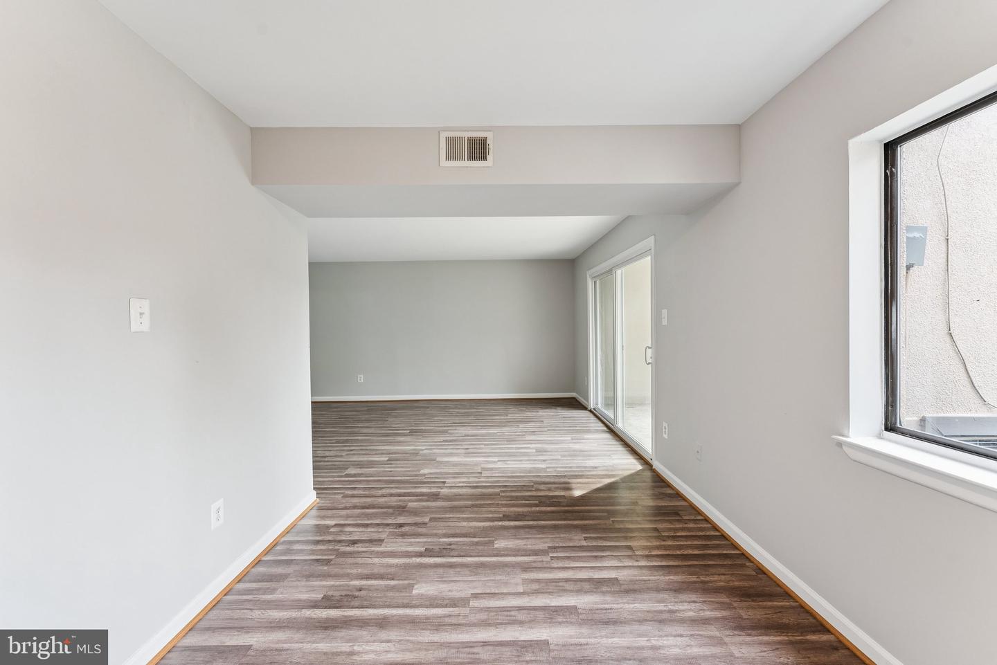 3807 LARAMIE PL #124C, ALEXANDRIA, Virginia 22309, 2 Bedrooms Bedrooms, ,2 BathroomsBathrooms,Residential,For sale,3807 LARAMIE PL #124C,VAFX2243398 MLS # VAFX2243398