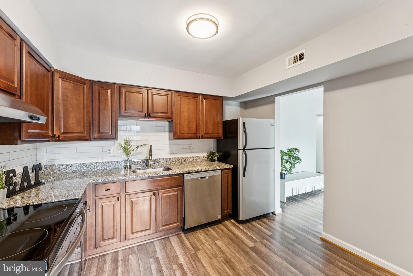 3807 LARAMIE PL #124C, ALEXANDRIA, Virginia 22309, 2 Bedrooms Bedrooms, ,2 BathroomsBathrooms,Residential,For sale,3807 LARAMIE PL #124C,VAFX2243398 MLS # VAFX2243398