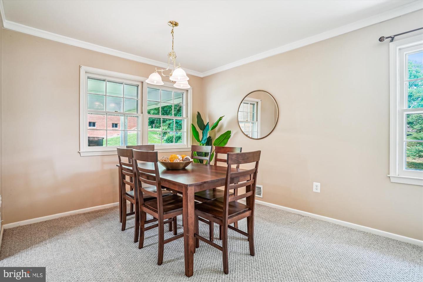 8634 ABERDEEN CT, ANNANDALE, Virginia 22003, 4 Bedrooms Bedrooms, ,3 BathroomsBathrooms,Residential,For sale,8634 ABERDEEN CT,VAFX2243508 MLS # VAFX2243508