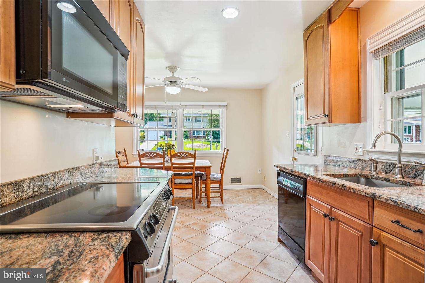 8634 ABERDEEN CT, ANNANDALE, Virginia 22003, 4 Bedrooms Bedrooms, ,3 BathroomsBathrooms,Residential,For sale,8634 ABERDEEN CT,VAFX2243508 MLS # VAFX2243508