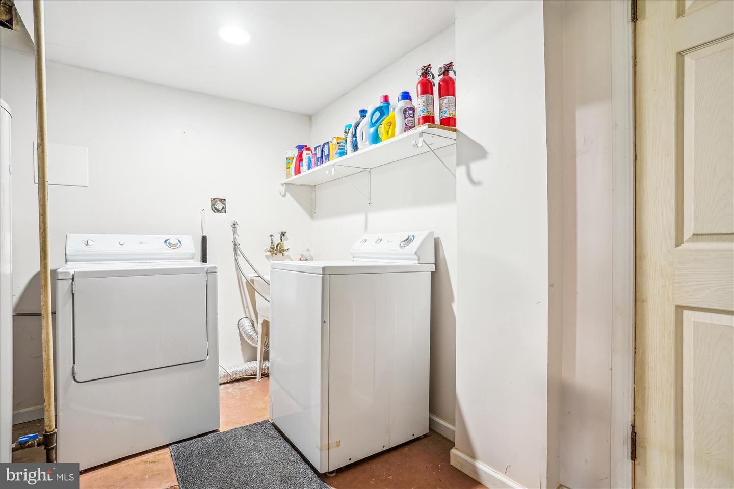 8634 ABERDEEN CT, ANNANDALE, Virginia 22003, 4 Bedrooms Bedrooms, ,3 BathroomsBathrooms,Residential,For sale,8634 ABERDEEN CT,VAFX2243508 MLS # VAFX2243508