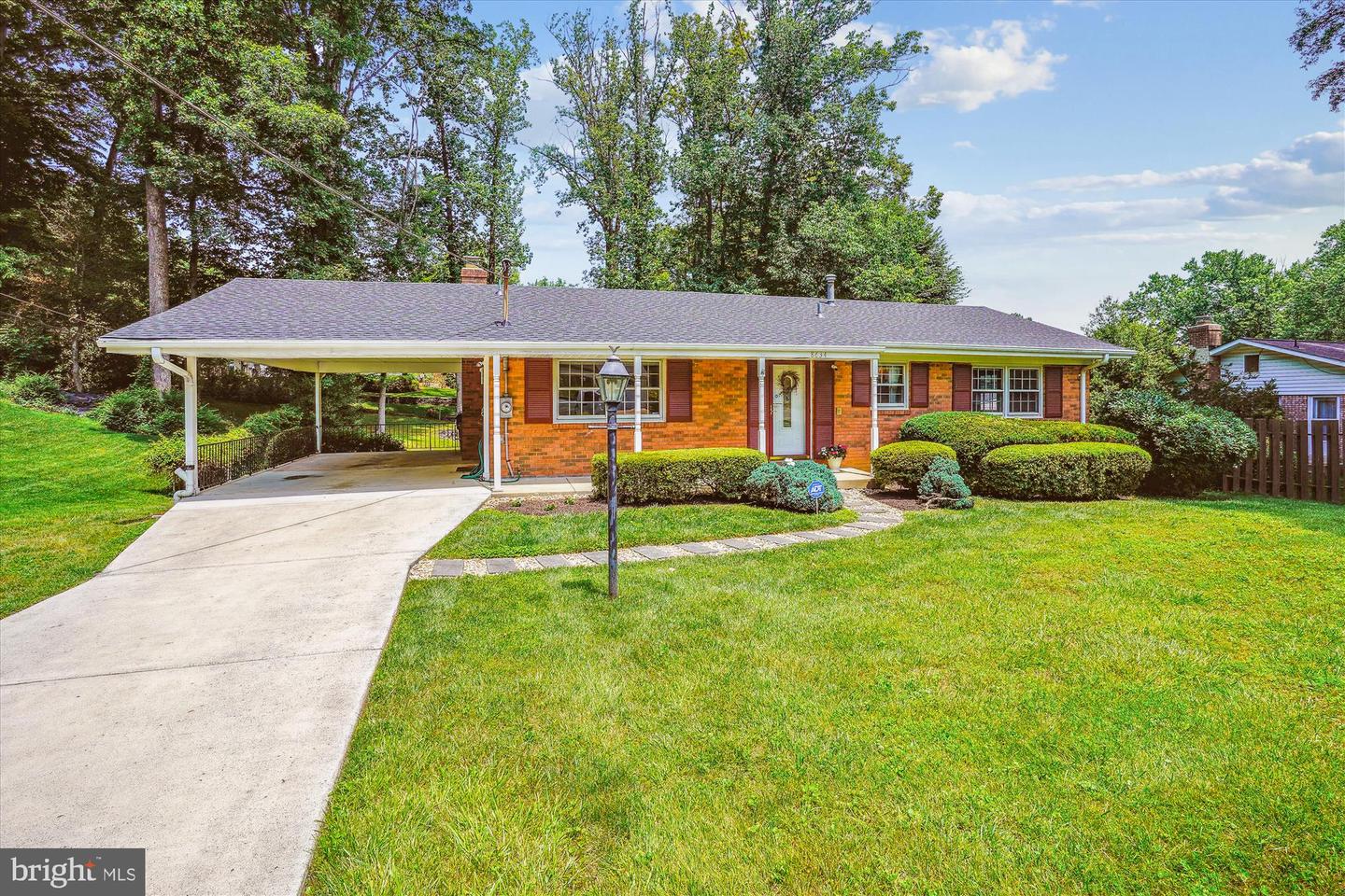 8634 ABERDEEN CT, ANNANDALE, Virginia 22003, 4 Bedrooms Bedrooms, ,3 BathroomsBathrooms,Residential,For sale,8634 ABERDEEN CT,VAFX2243508 MLS # VAFX2243508