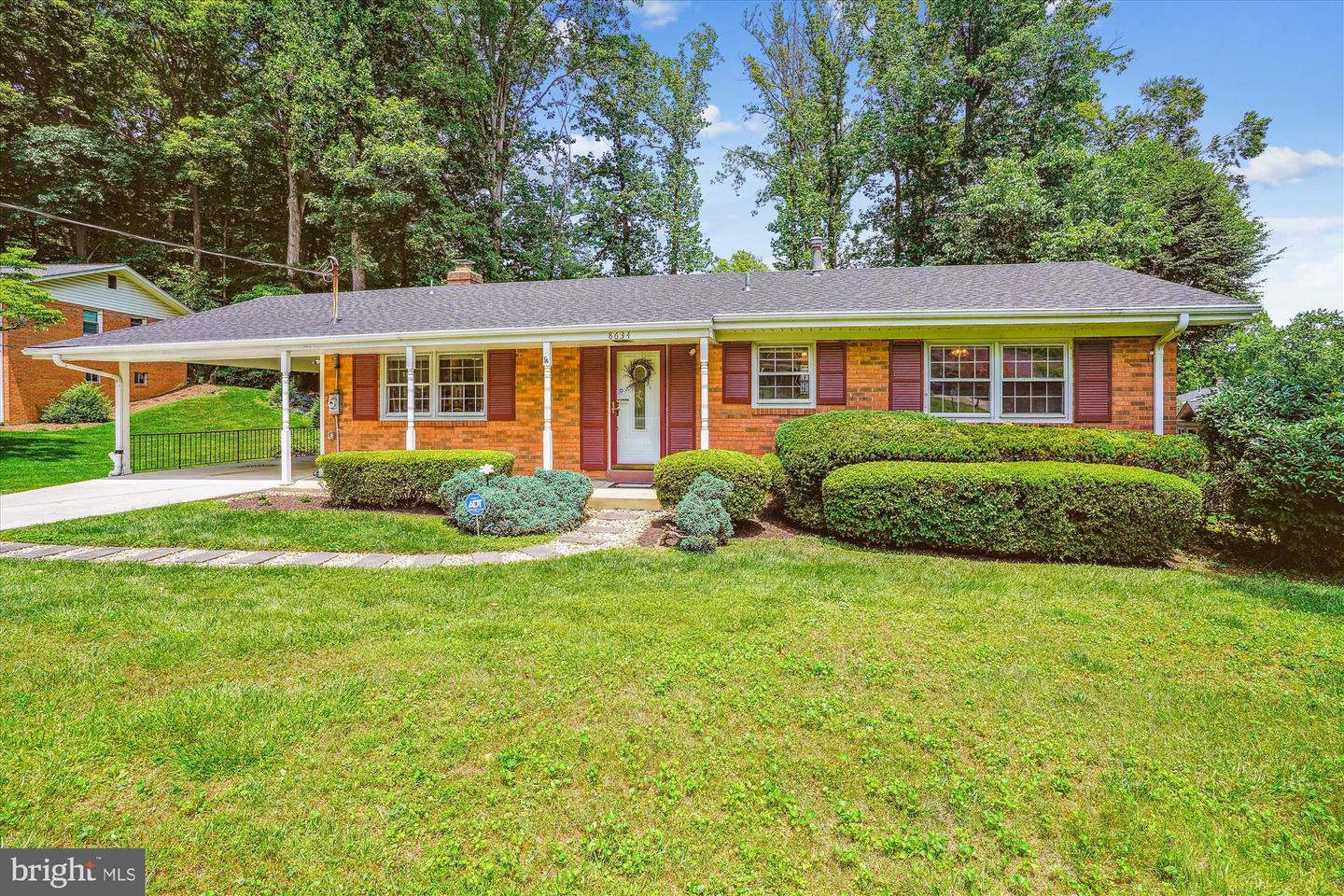 8634 ABERDEEN CT, ANNANDALE, Virginia 22003, 4 Bedrooms Bedrooms, ,3 BathroomsBathrooms,Residential,For sale,8634 ABERDEEN CT,VAFX2243508 MLS # VAFX2243508