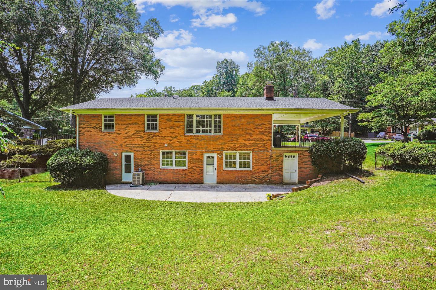 8634 ABERDEEN CT, ANNANDALE, Virginia 22003, 4 Bedrooms Bedrooms, ,3 BathroomsBathrooms,Residential,For sale,8634 ABERDEEN CT,VAFX2243508 MLS # VAFX2243508