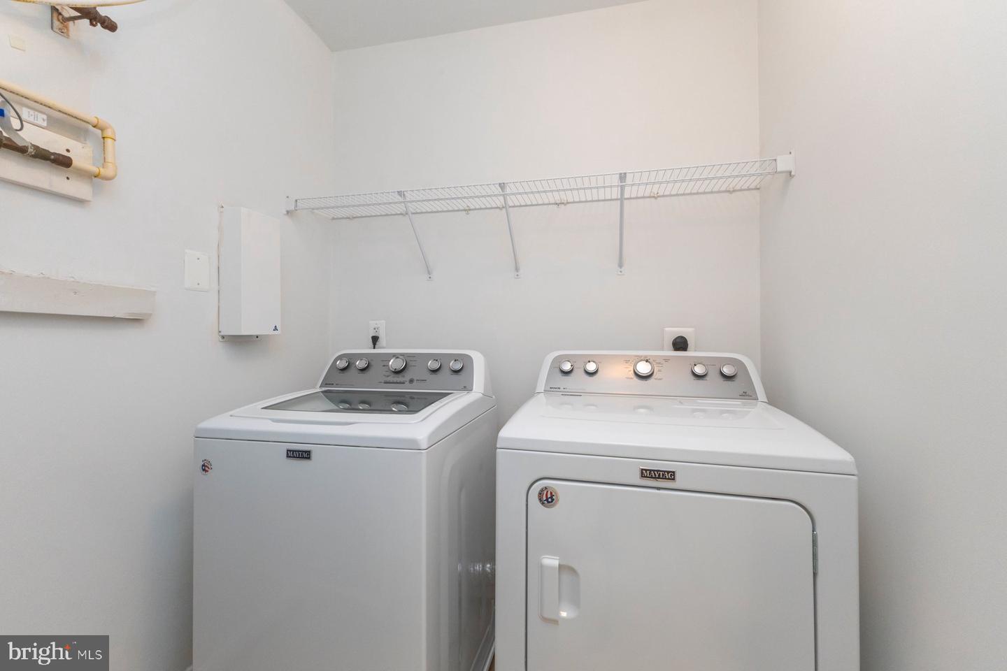 1859 CEDAR COVE WAY #201, WOODBRIDGE, Virginia 22191, 4 Bedrooms Bedrooms, ,2 BathroomsBathrooms,Residential,For sale,1859 CEDAR COVE WAY #201,VAPW2095634 MLS # VAPW2095634