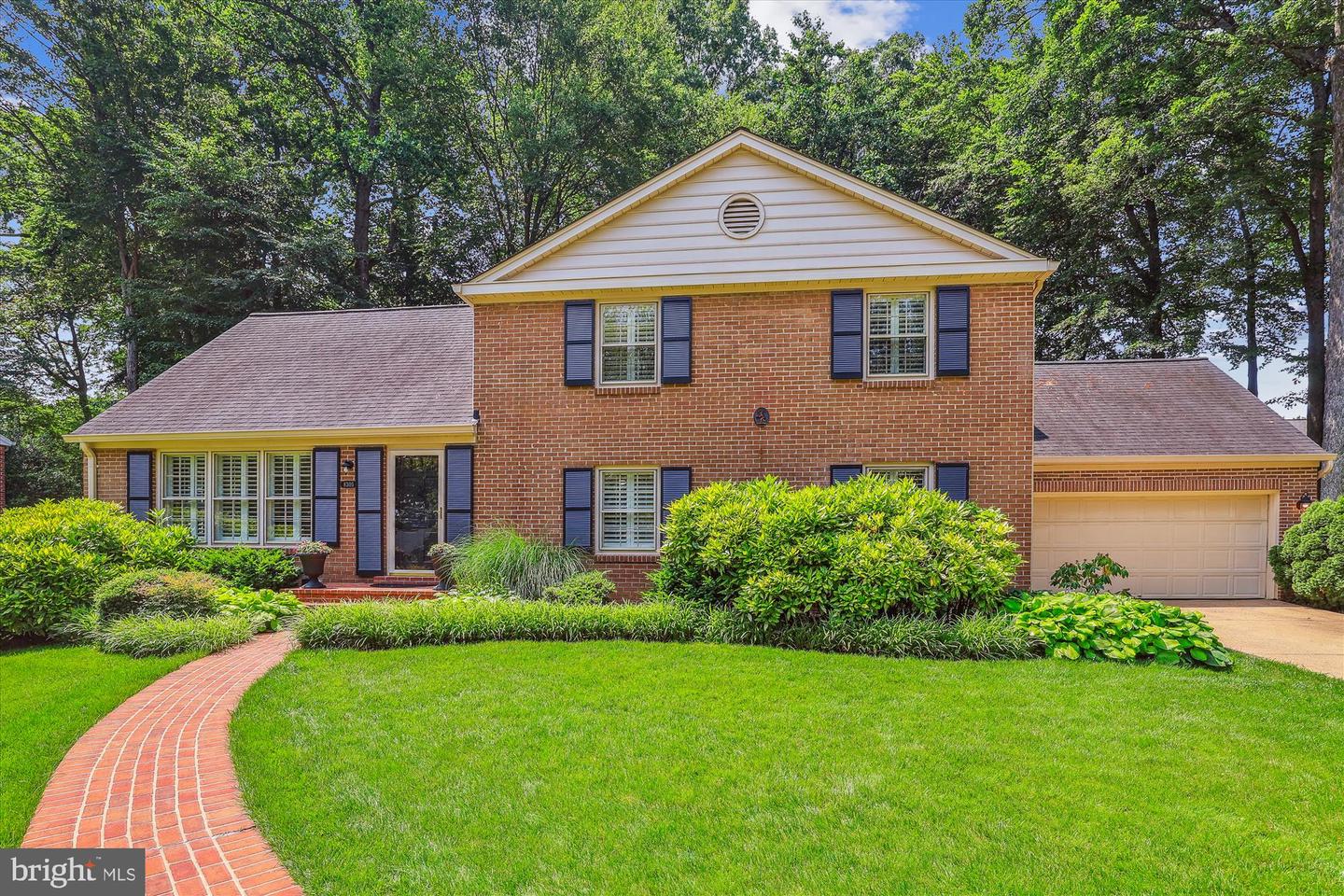8305 TOLL HOUSE RD, ANNANDALE, Virginia 22003, 4 Bedrooms Bedrooms, ,2 BathroomsBathrooms,Residential,For sale,8305 TOLL HOUSE RD,VAFX2243752 MLS # VAFX2243752