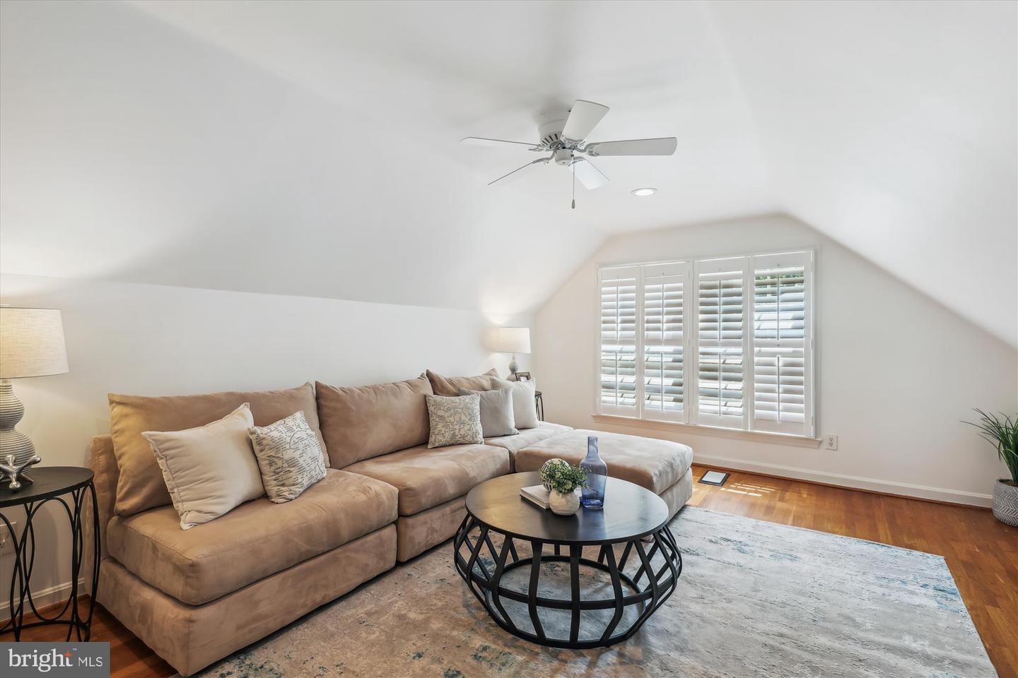 8305 TOLL HOUSE RD, ANNANDALE, Virginia 22003, 4 Bedrooms Bedrooms, ,2 BathroomsBathrooms,Residential,For sale,8305 TOLL HOUSE RD,VAFX2243752 MLS # VAFX2243752