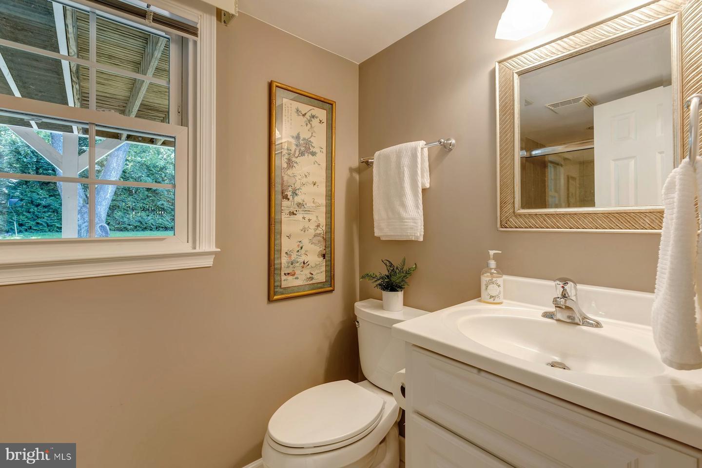 213 WILDMAN ST NE, LEESBURG, Virginia 20176, 4 Bedrooms Bedrooms, ,3 BathroomsBathrooms,Residential,For sale,213 WILDMAN ST NE,VALO2098074 MLS # VALO2098074