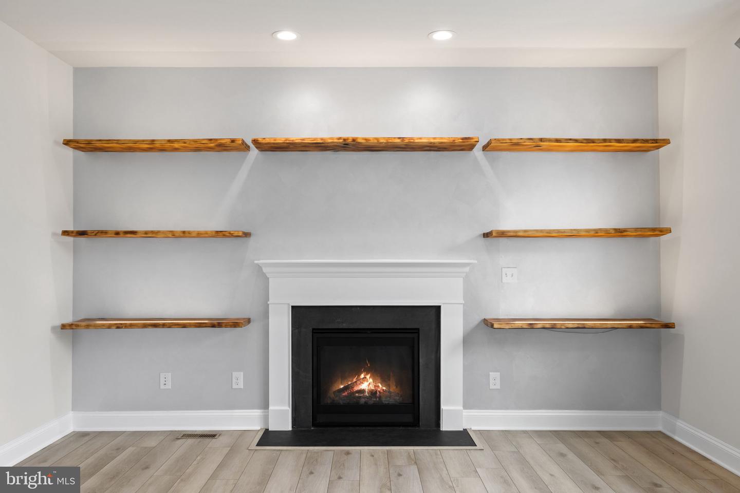 9010 STONE CREST DR, WARRENTON, Virginia 20186, 5 Bedrooms Bedrooms, ,4 BathroomsBathrooms,Residential,For sale,9010 STONE CREST DR,VAFQ2016828 MLS # VAFQ2016828