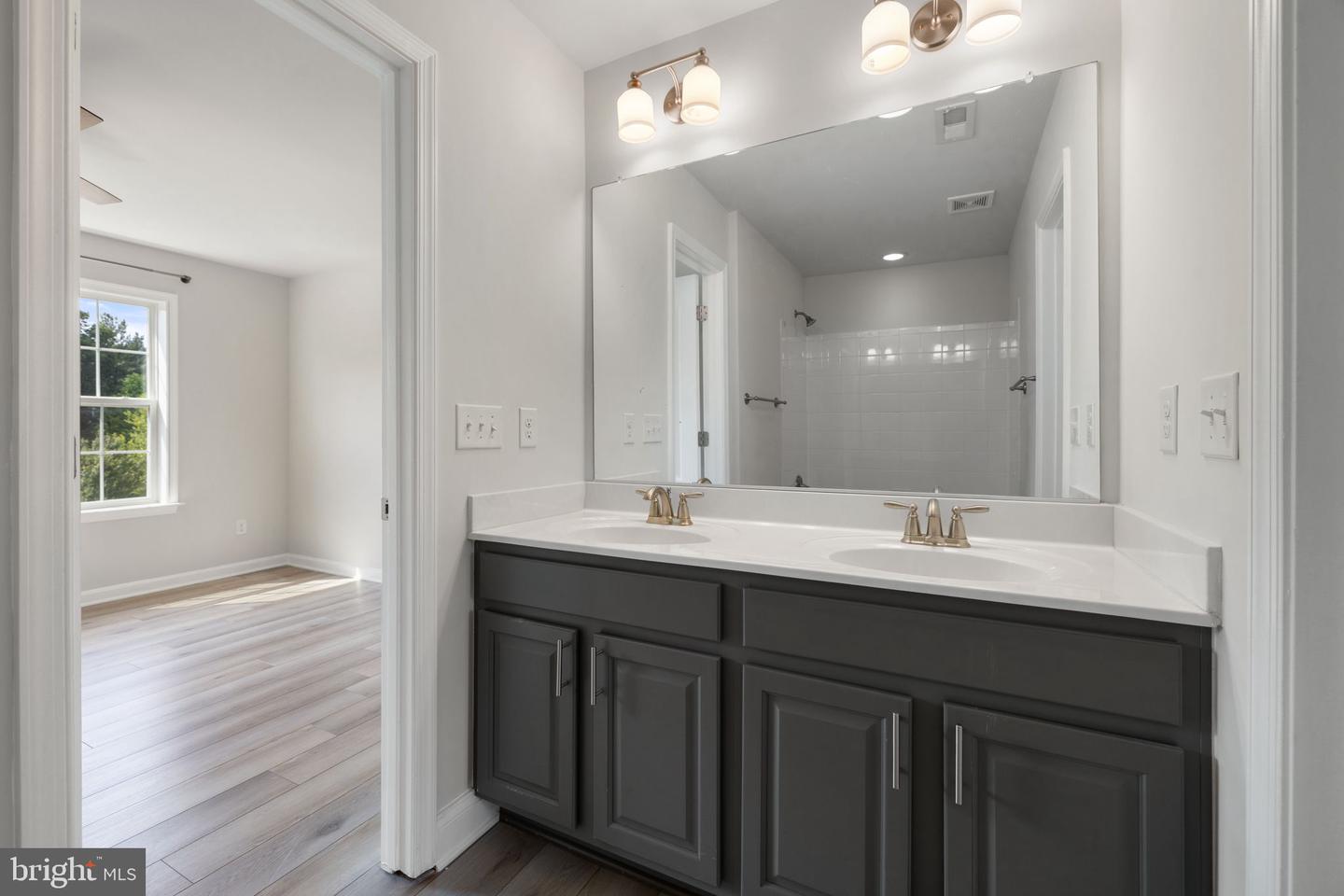 9010 STONE CREST DR, WARRENTON, Virginia 20186, 5 Bedrooms Bedrooms, ,4 BathroomsBathrooms,Residential,For sale,9010 STONE CREST DR,VAFQ2016828 MLS # VAFQ2016828