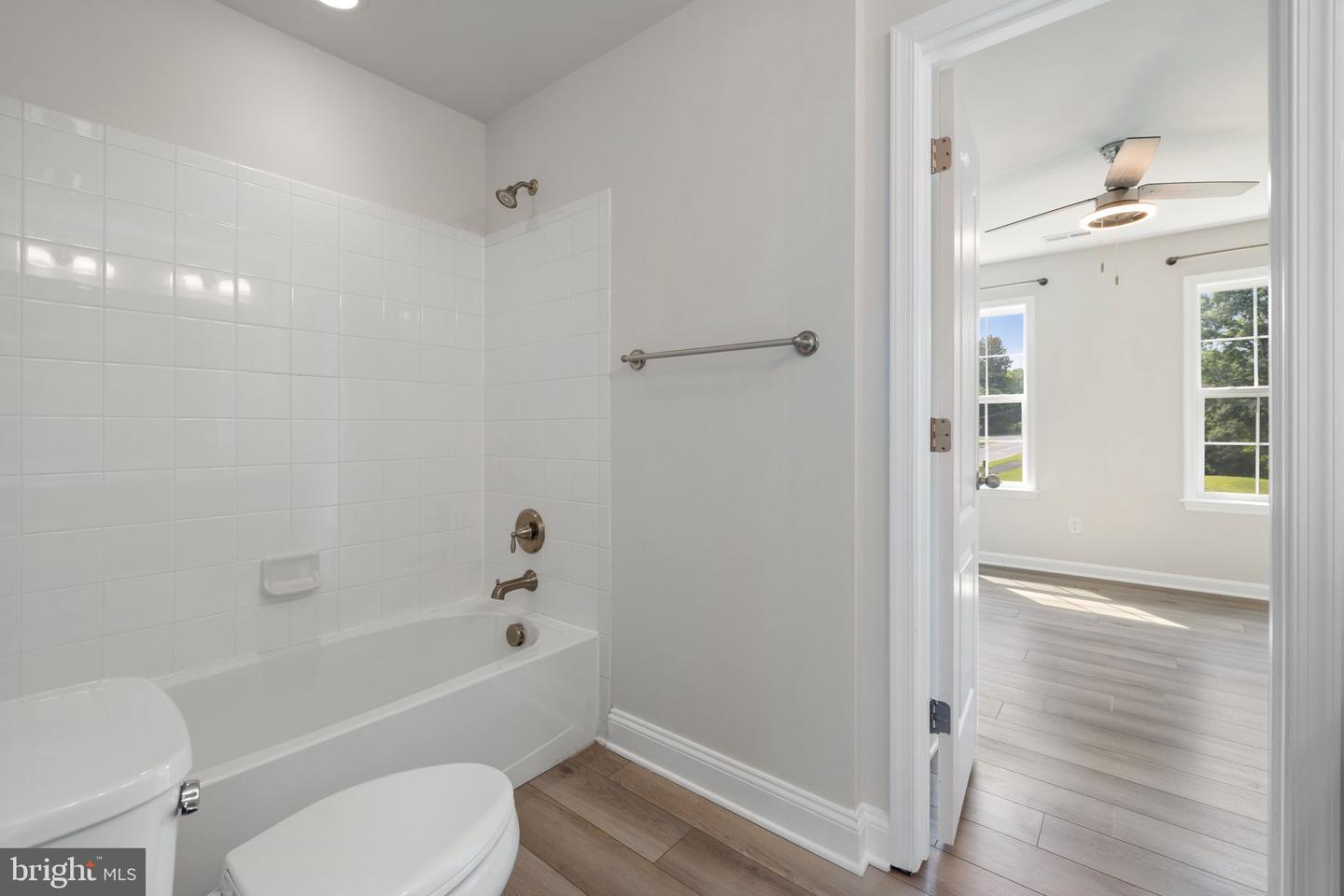 9010 STONE CREST DR, WARRENTON, Virginia 20186, 5 Bedrooms Bedrooms, ,4 BathroomsBathrooms,Residential,For sale,9010 STONE CREST DR,VAFQ2016828 MLS # VAFQ2016828