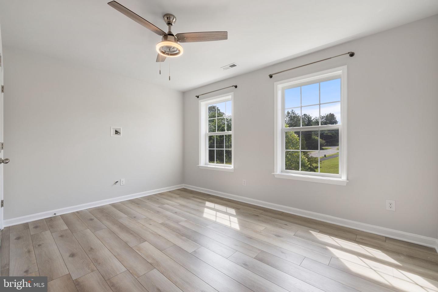 9010 STONE CREST DR, WARRENTON, Virginia 20186, 5 Bedrooms Bedrooms, ,4 BathroomsBathrooms,Residential,For sale,9010 STONE CREST DR,VAFQ2016828 MLS # VAFQ2016828