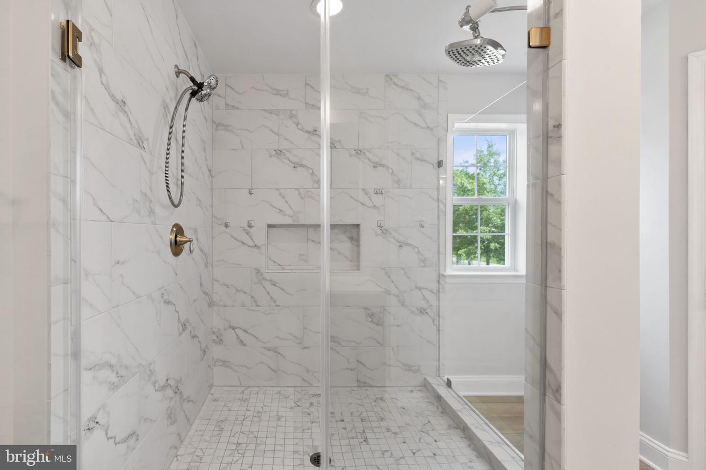 9010 STONE CREST DR, WARRENTON, Virginia 20186, 5 Bedrooms Bedrooms, ,4 BathroomsBathrooms,Residential,For sale,9010 STONE CREST DR,VAFQ2016828 MLS # VAFQ2016828