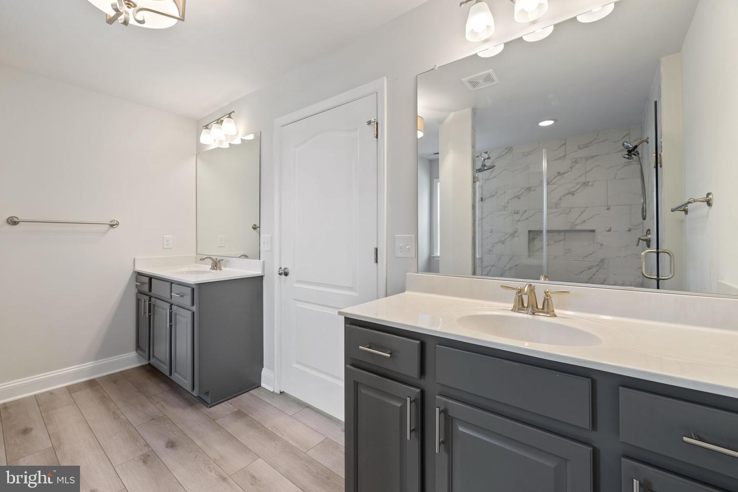 9010 STONE CREST DR, WARRENTON, Virginia 20186, 5 Bedrooms Bedrooms, ,4 BathroomsBathrooms,Residential,For sale,9010 STONE CREST DR,VAFQ2016828 MLS # VAFQ2016828