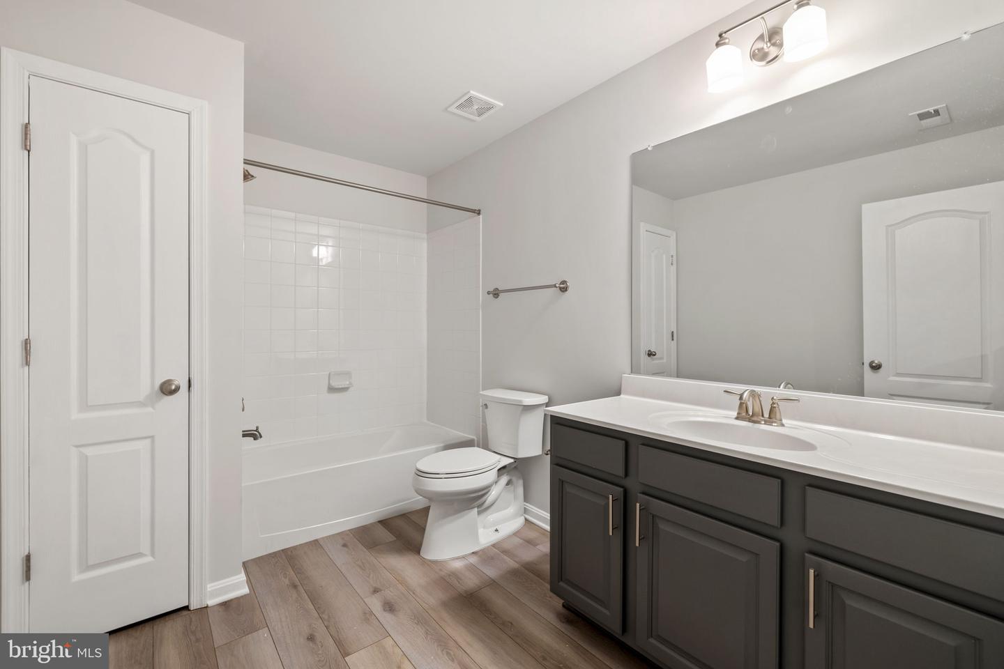 9010 STONE CREST DR, WARRENTON, Virginia 20186, 5 Bedrooms Bedrooms, ,4 BathroomsBathrooms,Residential,For sale,9010 STONE CREST DR,VAFQ2016828 MLS # VAFQ2016828