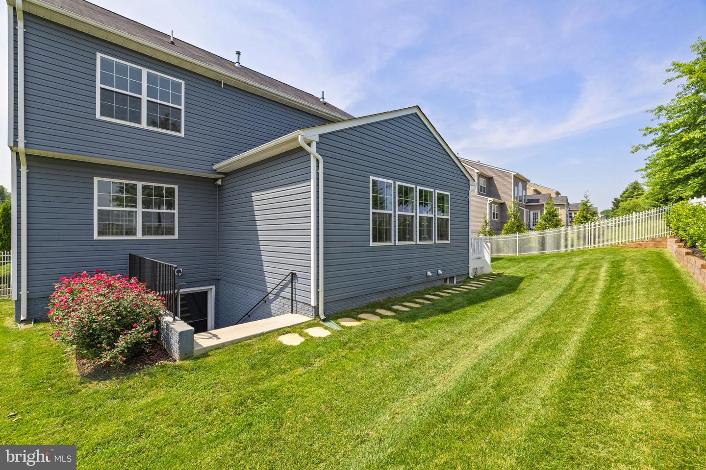9010 STONE CREST DR, WARRENTON, Virginia 20186, 5 Bedrooms Bedrooms, ,4 BathroomsBathrooms,Residential,For sale,9010 STONE CREST DR,VAFQ2016828 MLS # VAFQ2016828