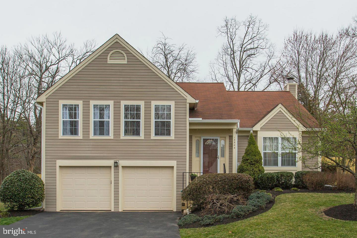 13504 UNION VILLAGE CIR, CLIFTON, Virginia 20124, 4 Bedrooms Bedrooms, ,3 BathroomsBathrooms,Residential,For sale,13504 UNION VILLAGE CIR,VAFX2243878 MLS # VAFX2243878