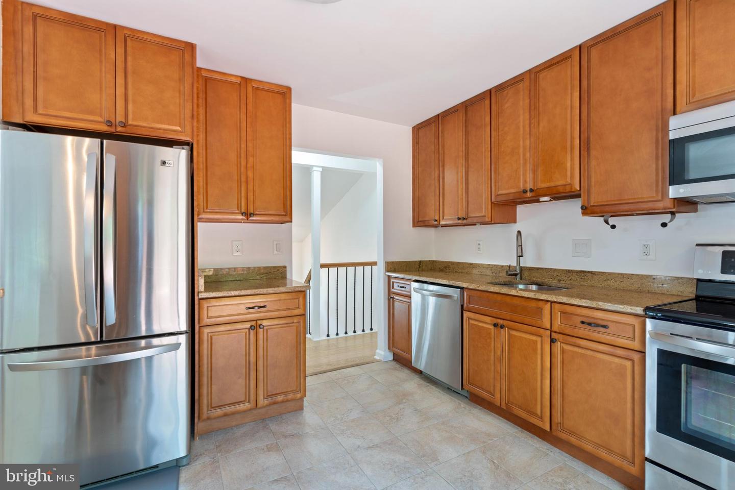 13504 UNION VILLAGE CIR, CLIFTON, Virginia 20124, 4 Bedrooms Bedrooms, ,3 BathroomsBathrooms,Residential,For sale,13504 UNION VILLAGE CIR,VAFX2243878 MLS # VAFX2243878