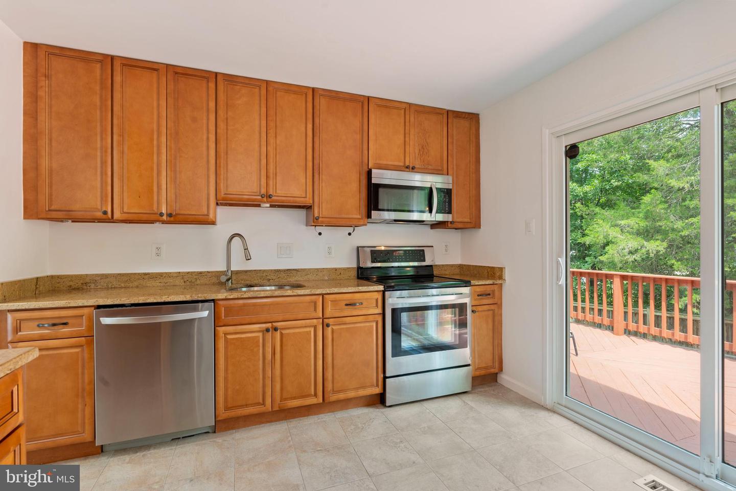 13504 UNION VILLAGE CIR, CLIFTON, Virginia 20124, 4 Bedrooms Bedrooms, ,3 BathroomsBathrooms,Residential,For sale,13504 UNION VILLAGE CIR,VAFX2243878 MLS # VAFX2243878