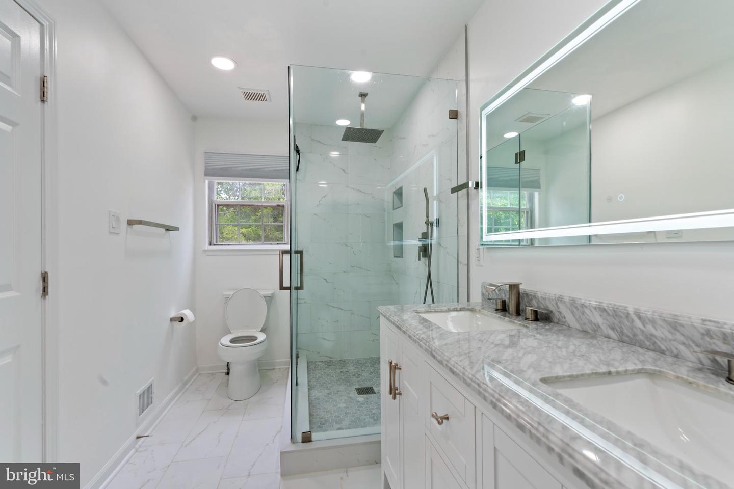 13504 UNION VILLAGE CIR, CLIFTON, Virginia 20124, 4 Bedrooms Bedrooms, ,3 BathroomsBathrooms,Residential,For sale,13504 UNION VILLAGE CIR,VAFX2243878 MLS # VAFX2243878