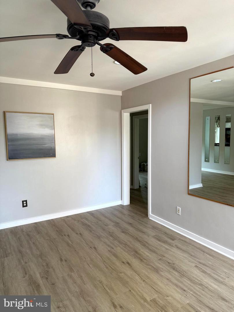 5104 COLUMBIA PIKE #6, ARLINGTON, Virginia 22204, 2 Bedrooms Bedrooms, ,1 BathroomBathrooms,Residential,For sale,5104 COLUMBIA PIKE #6,VAAR2058374 MLS # VAAR2058374