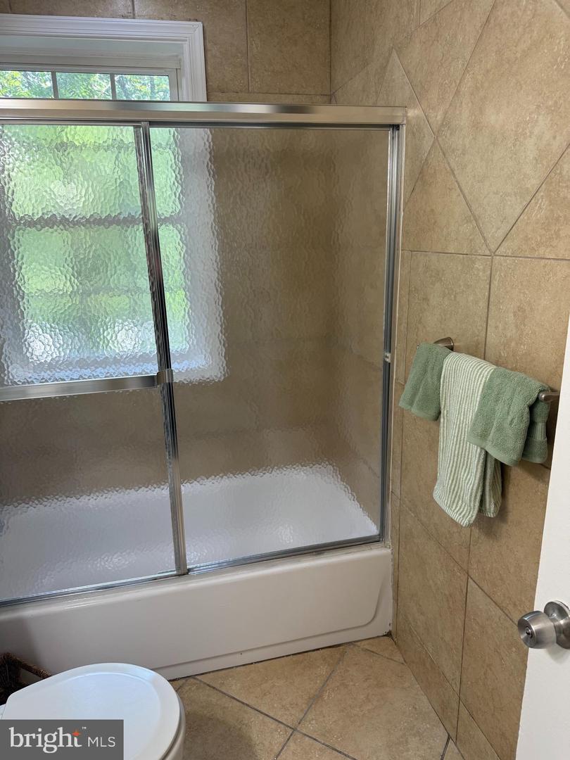 5104 COLUMBIA PIKE #6, ARLINGTON, Virginia 22204, 2 Bedrooms Bedrooms, ,1 BathroomBathrooms,Residential,For sale,5104 COLUMBIA PIKE #6,VAAR2058374 MLS # VAAR2058374