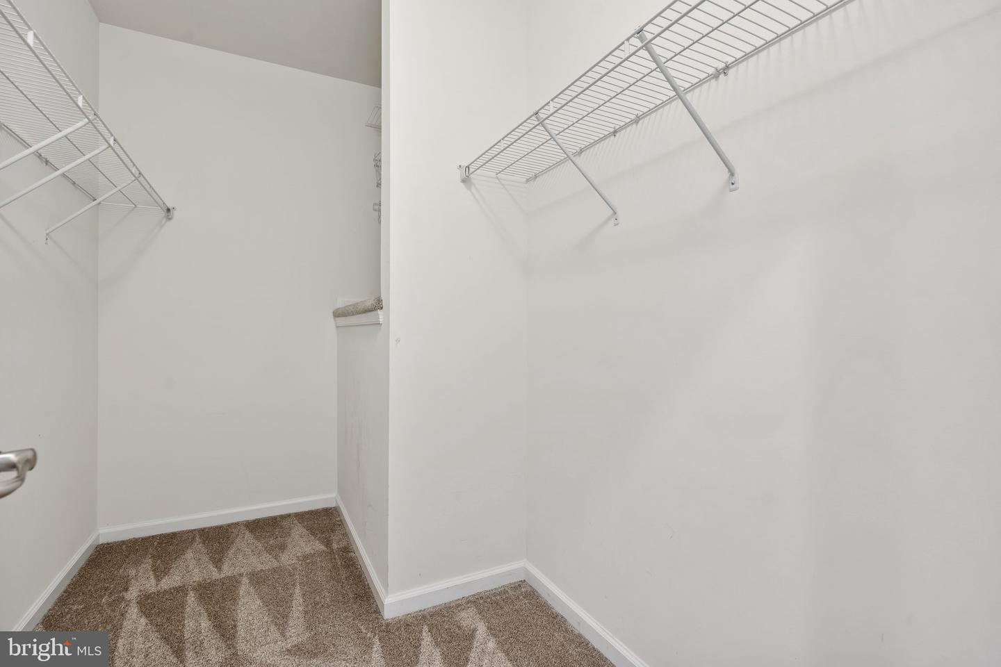 13642 ENDEAVOUR DR #20L, HERNDON, Virginia 20171, 3 Bedrooms Bedrooms, ,2 BathroomsBathrooms,Residential,For sale,13642 ENDEAVOUR DR #20L,VAFX2243582 MLS # VAFX2243582