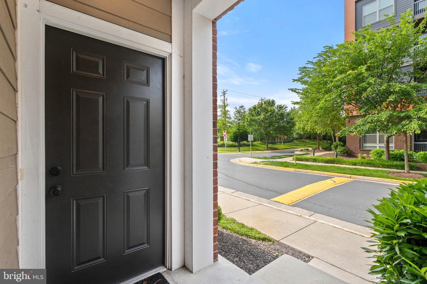 13642 ENDEAVOUR DR #20L, HERNDON, Virginia 20171, 3 Bedrooms Bedrooms, ,2 BathroomsBathrooms,Residential,For sale,13642 ENDEAVOUR DR #20L,VAFX2243582 MLS # VAFX2243582
