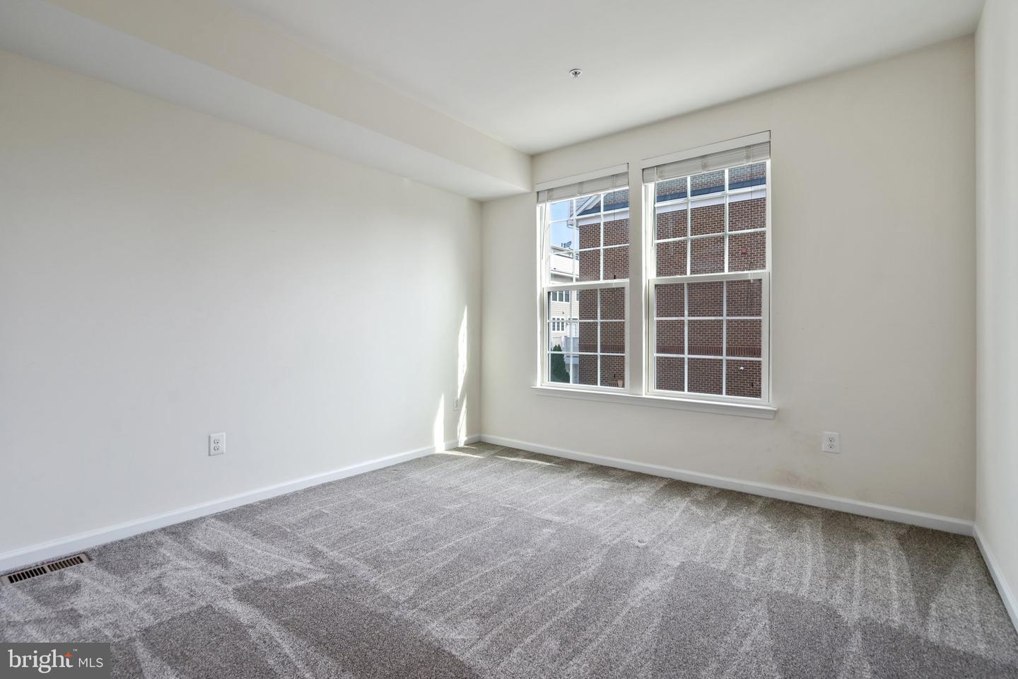 13642 ENDEAVOUR DR #20L, HERNDON, Virginia 20171, 3 Bedrooms Bedrooms, ,2 BathroomsBathrooms,Residential,For sale,13642 ENDEAVOUR DR #20L,VAFX2243582 MLS # VAFX2243582