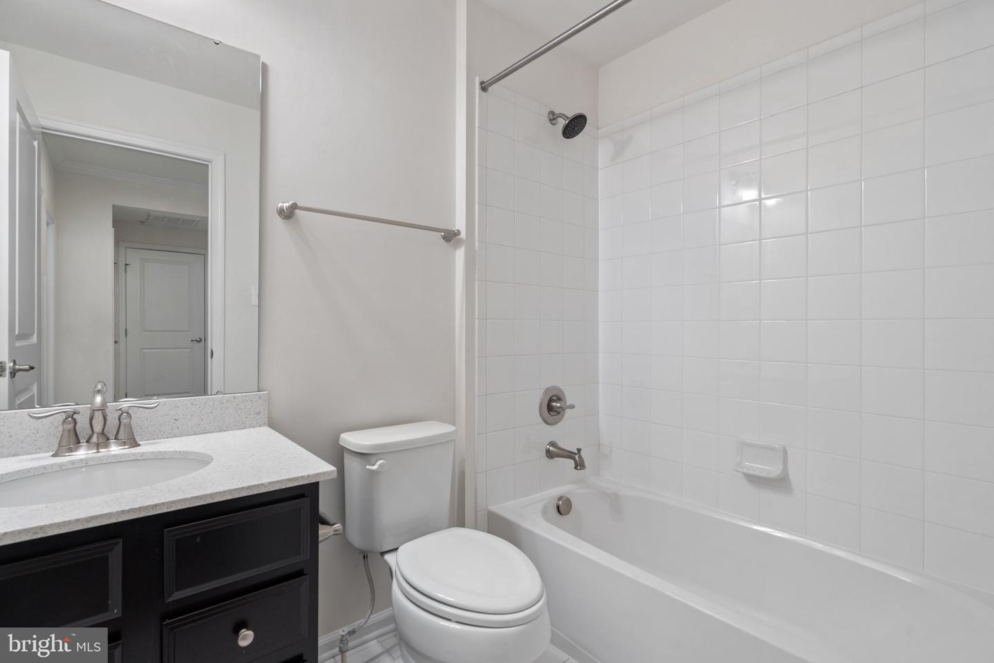13642 ENDEAVOUR DR #20L, HERNDON, Virginia 20171, 3 Bedrooms Bedrooms, ,2 BathroomsBathrooms,Residential,For sale,13642 ENDEAVOUR DR #20L,VAFX2243582 MLS # VAFX2243582