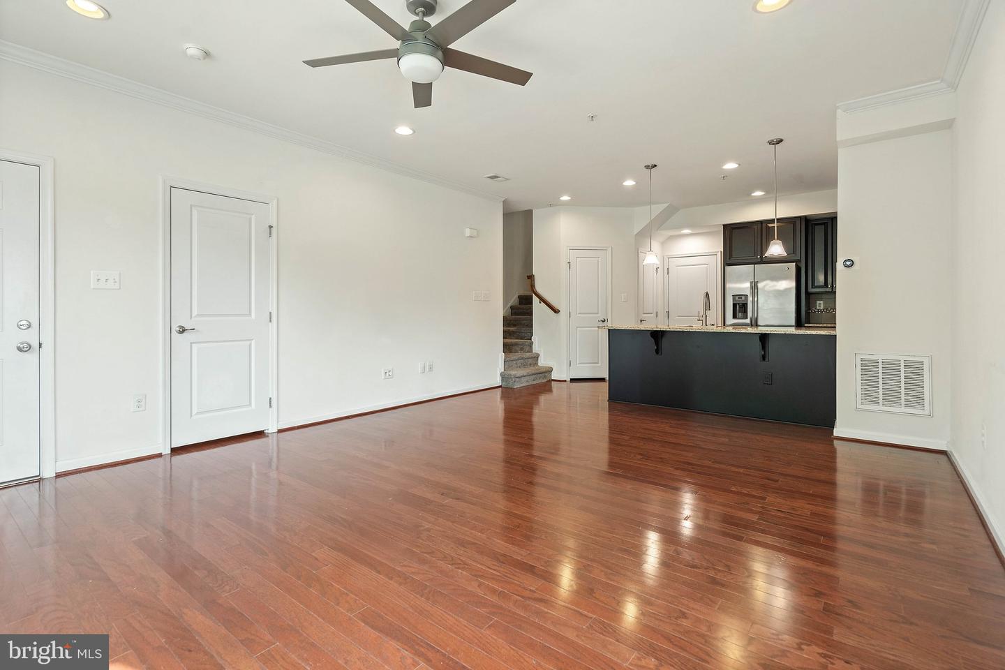 13642 ENDEAVOUR DR #20L, HERNDON, Virginia 20171, 3 Bedrooms Bedrooms, ,2 BathroomsBathrooms,Residential,For sale,13642 ENDEAVOUR DR #20L,VAFX2243582 MLS # VAFX2243582