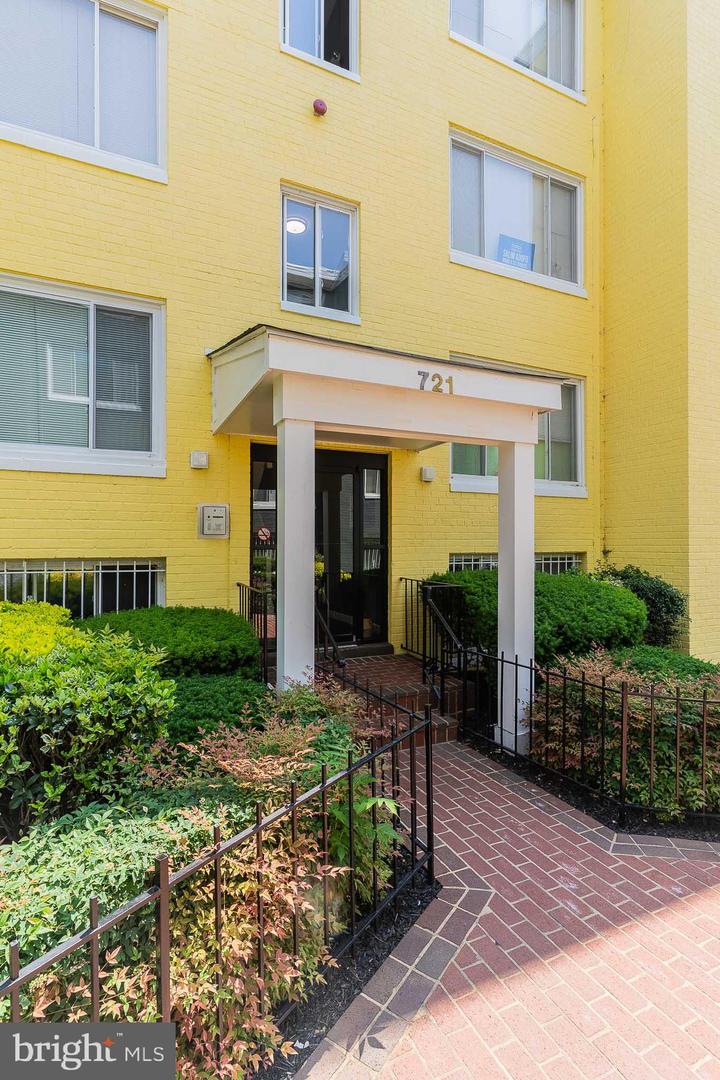 721 BRANDYWINE ST SE #103, WASHINGTON, District Of Columbia 20032, 2 Bedrooms Bedrooms, ,1 BathroomBathrooms,Residential,For sale,721 BRANDYWINE ST SE #103,DCDC2202778 MLS # DCDC2202778