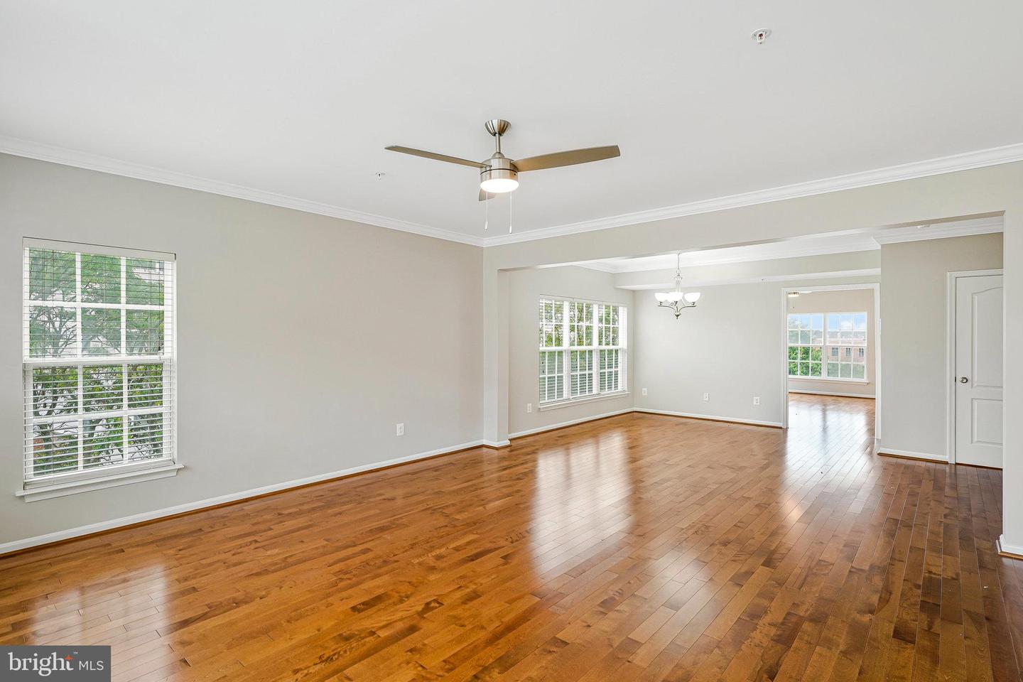 19293 HARLOW SQ, LEESBURG, Virginia 20176, 3 Bedrooms Bedrooms, ,2 BathroomsBathrooms,Residential,For sale,19293 HARLOW SQ,VALO2098106 MLS # VALO2098106